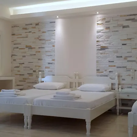 Margo Aparthotel Naxos City