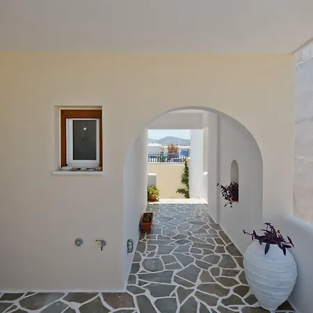 Margo Naxos City