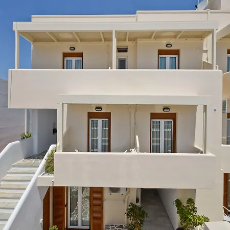 מלון דירות Margo 4*