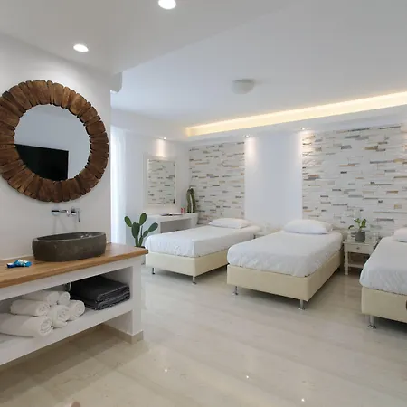 Margo מלון דירות