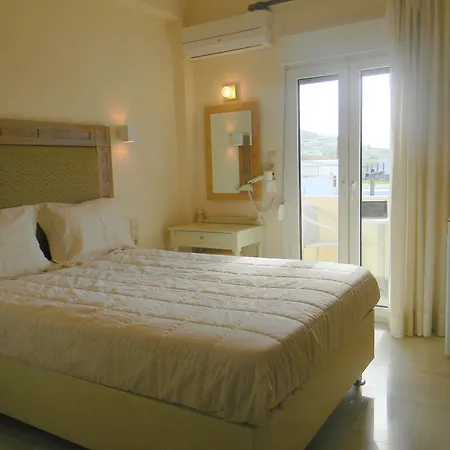 Margo Ξενοδοχείο με διαμερίσματα Naxos City