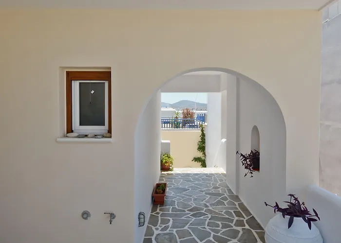 马戈一室公寓酒店 Naxos City